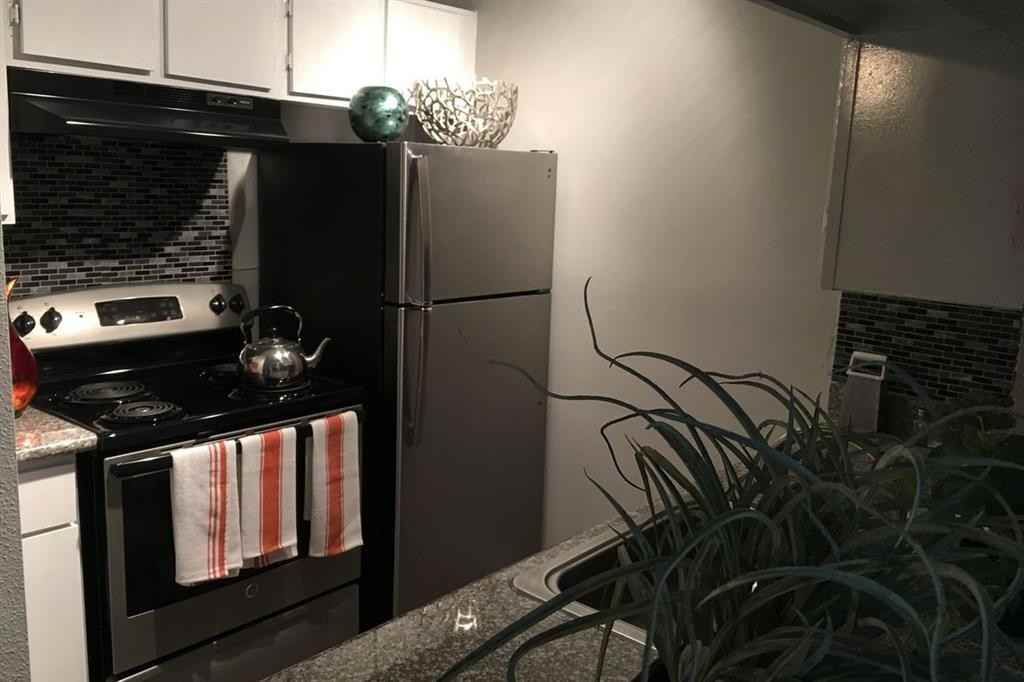 2801 Broadmead Dr #403 - Photo 3 of 10