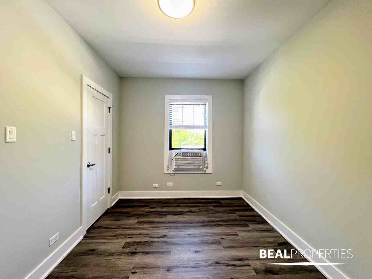 725 St Johns Avenue - Photo 3 of 12