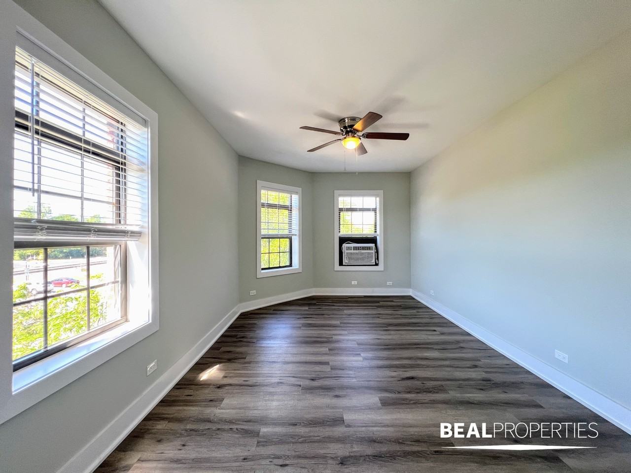 725 St Johns Avenue - Photo 6 of 12