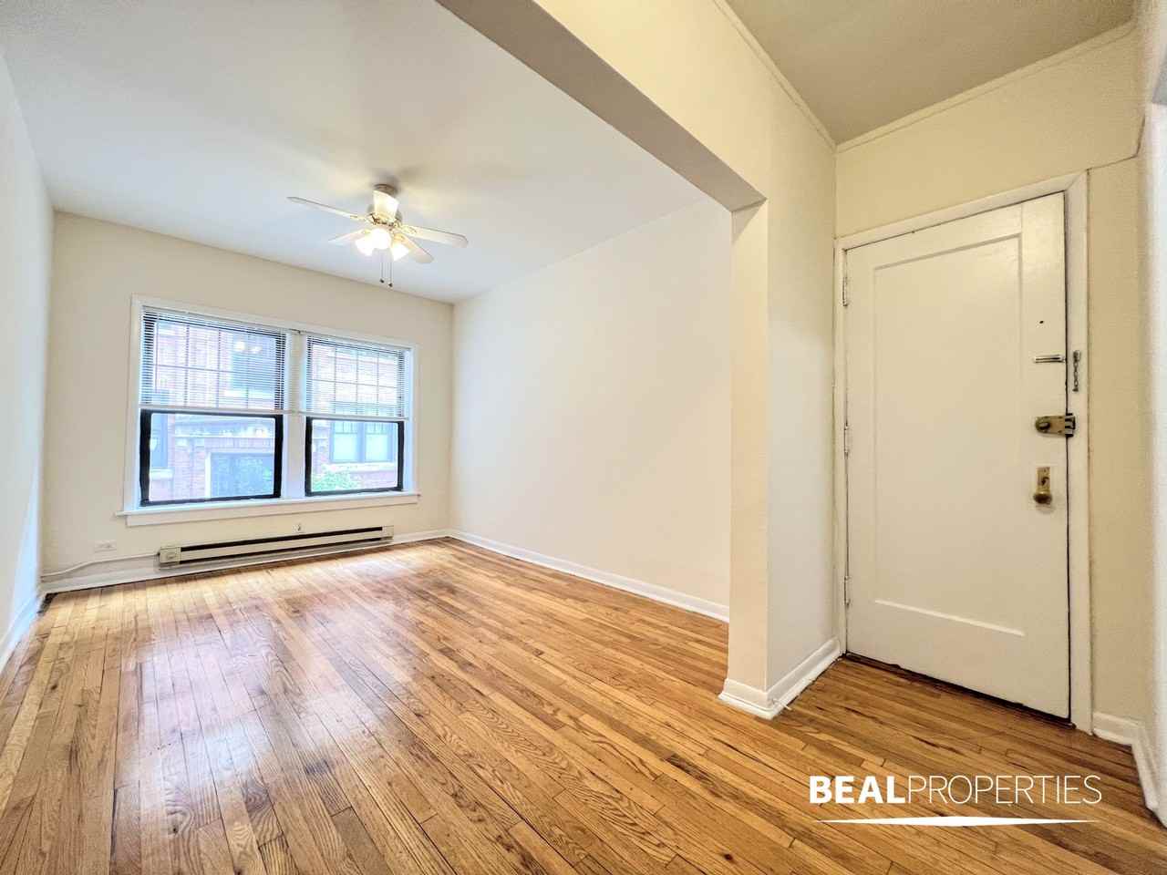 664 W Cornelia Ave - Photo 5 of 12