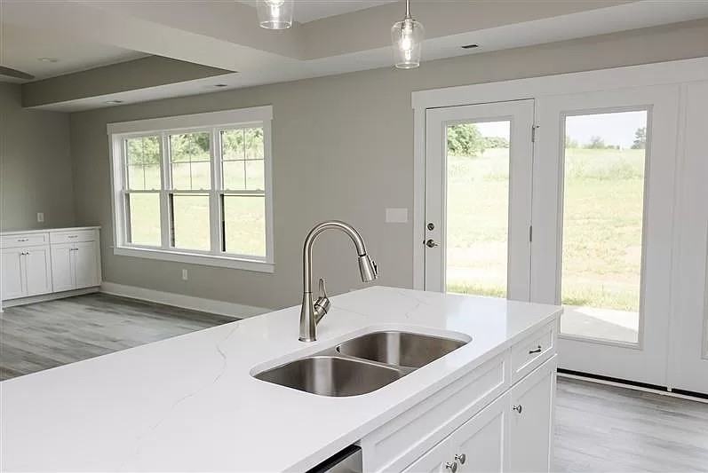 16 Kiley Ln - Photo 6 of 10