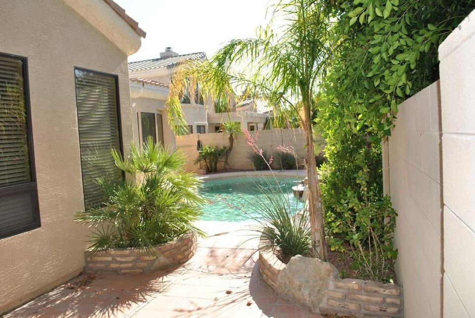 694 W Desert Broom Dr #NA - Photo 4 of 11