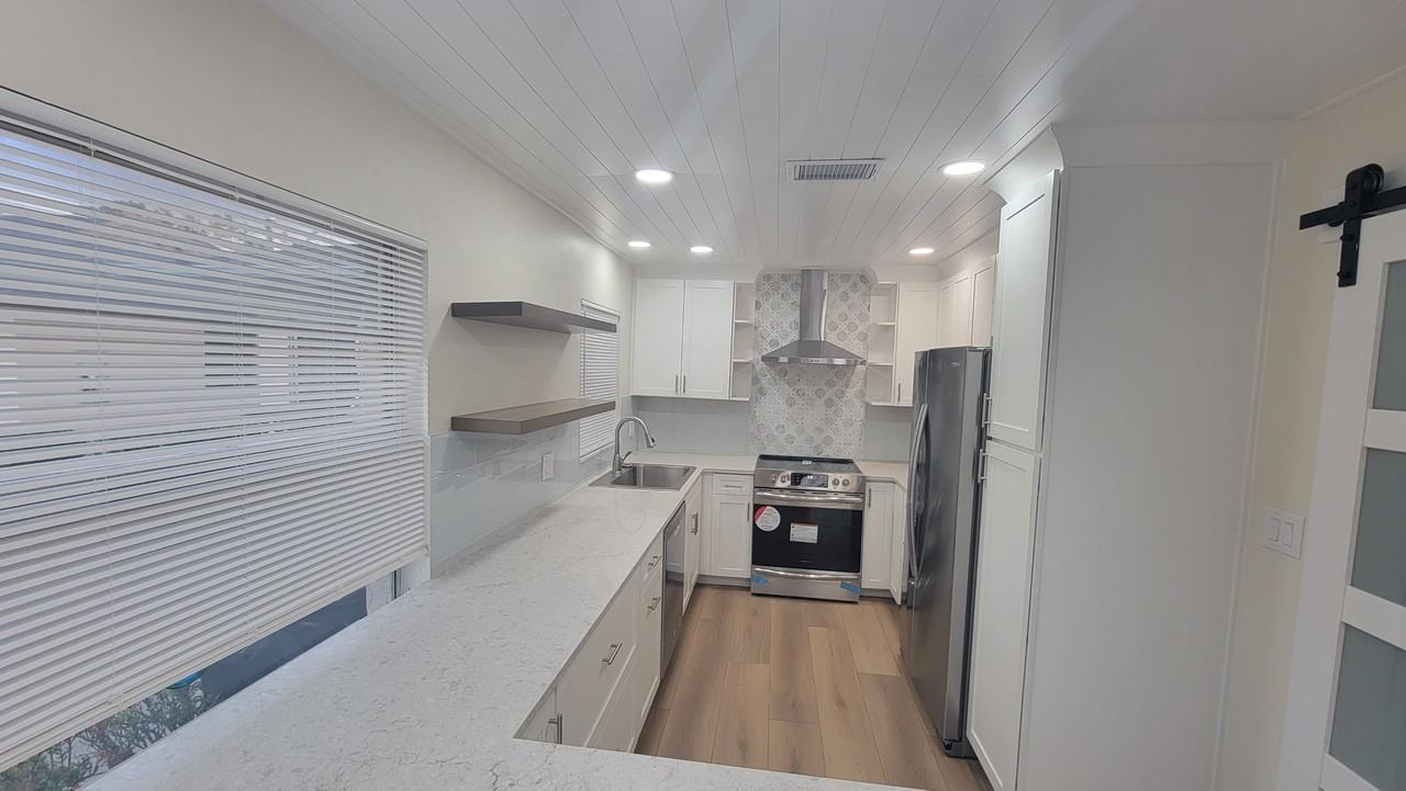 1719 Beach Pkwy #2 - Photo 3 of 17