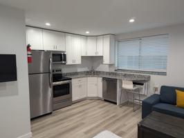 featured image of 522 E College Ave #306