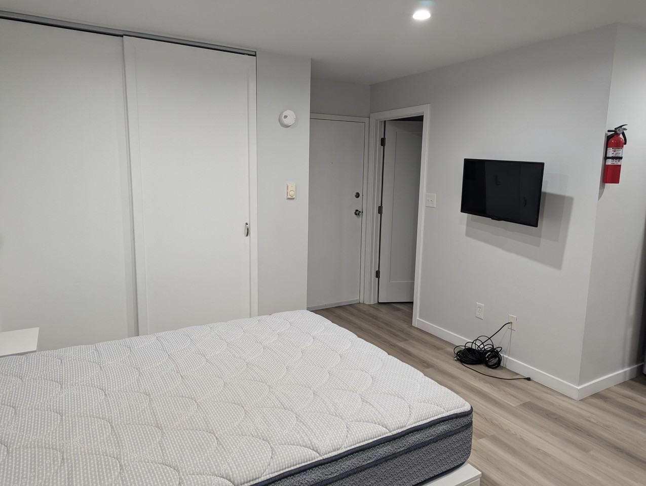 522 E College Ave #306 - Photo 4 of 9