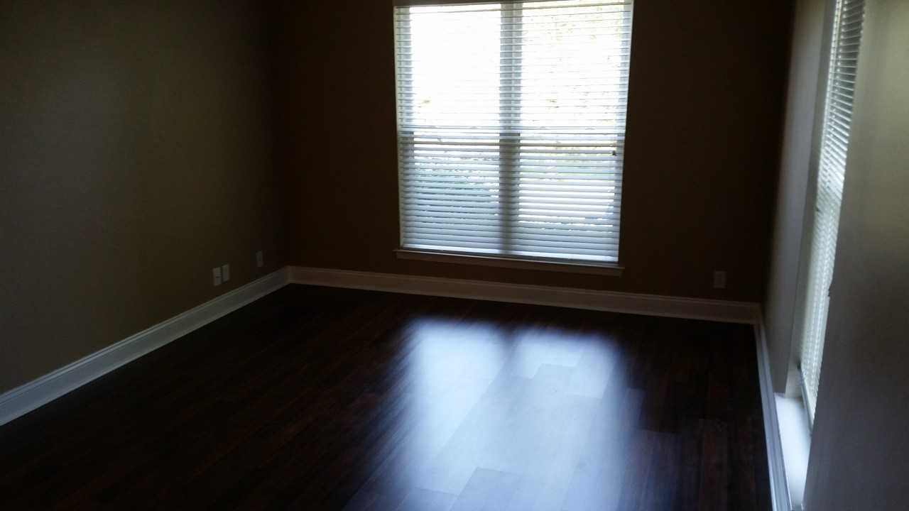 409 Rachels Ct W #NA - Photo 5 of 12