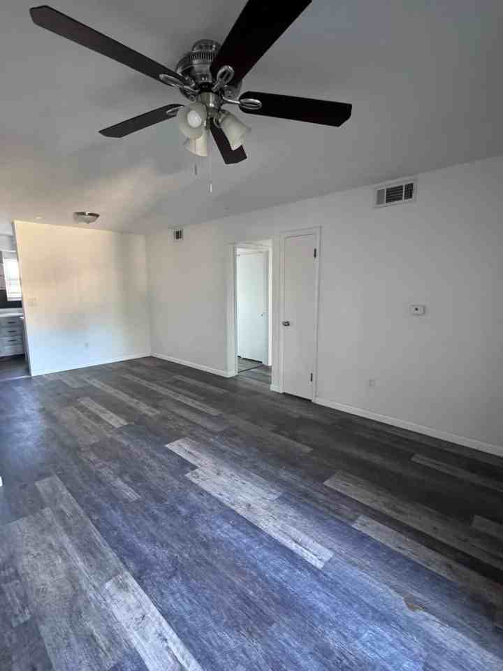 198 Camelot dr - Photo 7 of 7