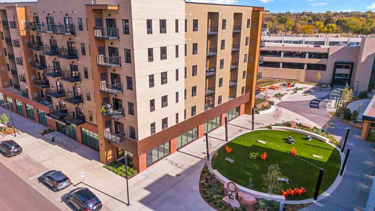 The Clark Lofts at Cherapa Place - Photo 3 of 27