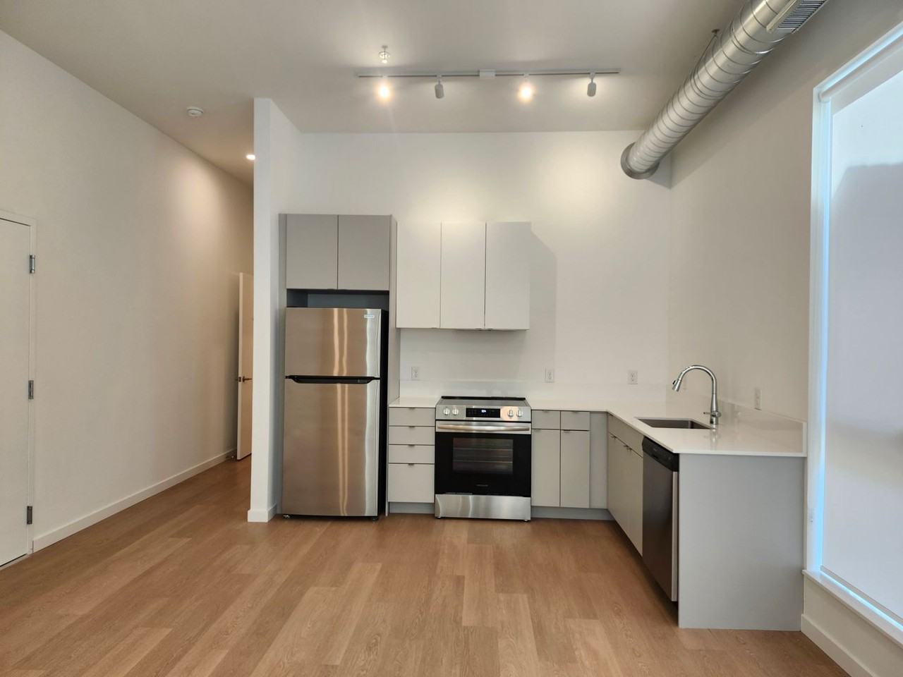 Arthaus Apartments - Photo 7 of 49