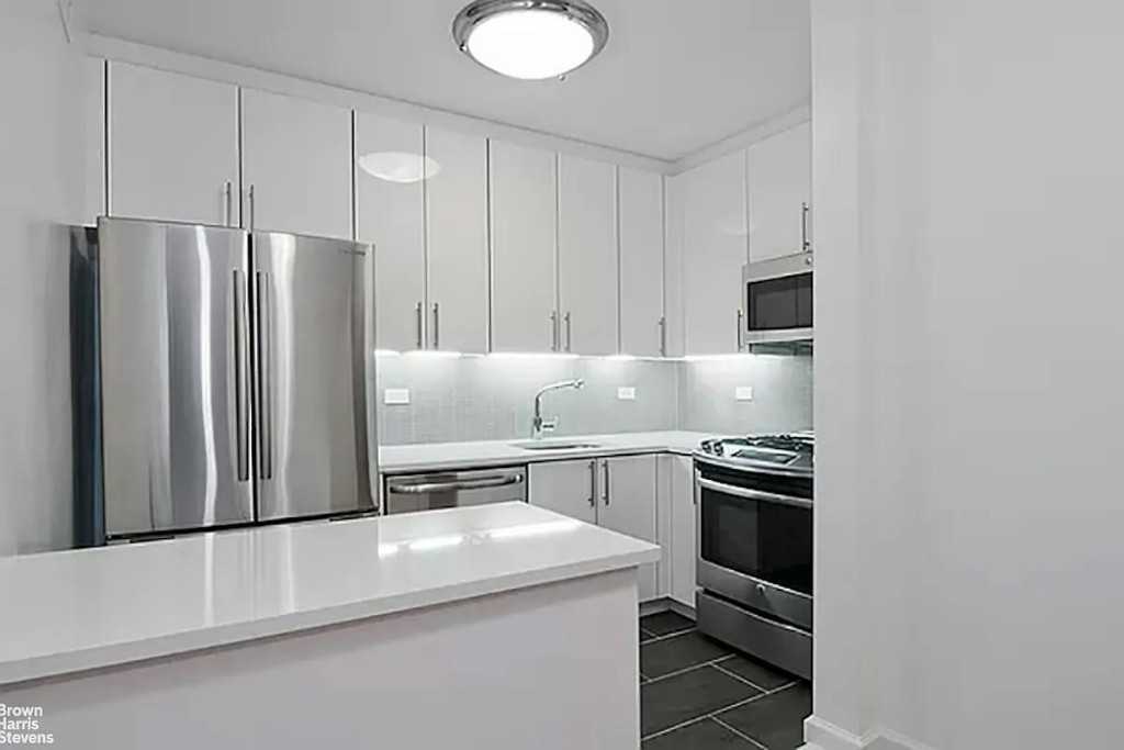 E 40th St 4V, New York, NY 10016 1 Bedroom Apartment for 4,200/month