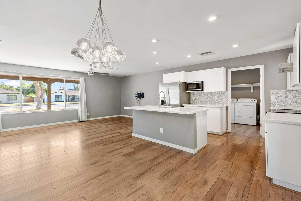 1832 E Campbell Ave - Photo 7 of 23