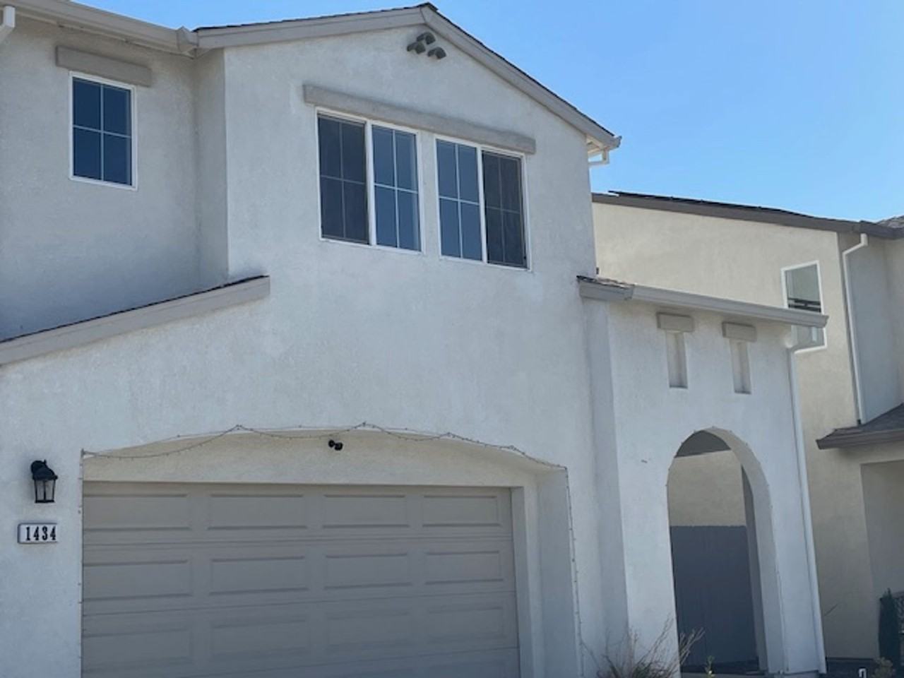 1434 Dorona Ln - Photo 2 of 20