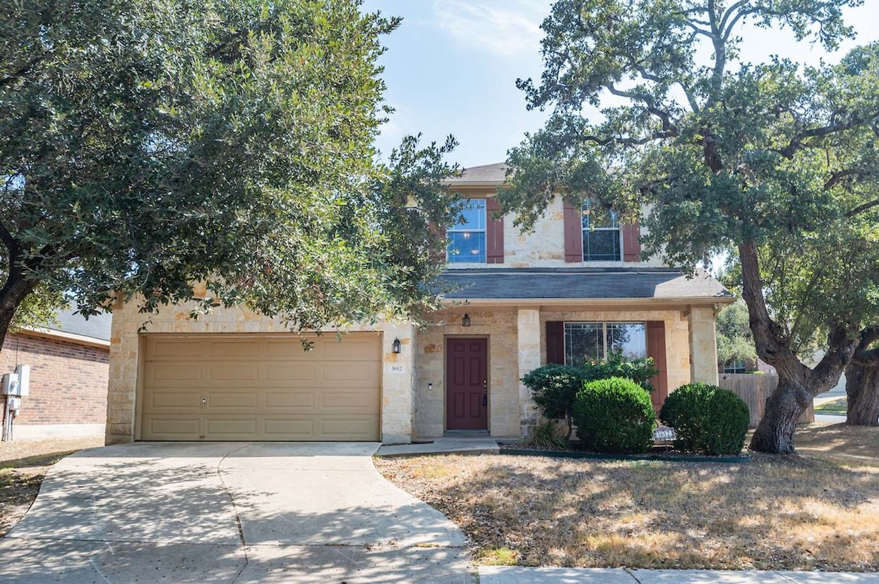 1612 Melissa Oaks Ln - Photo 2 of 30