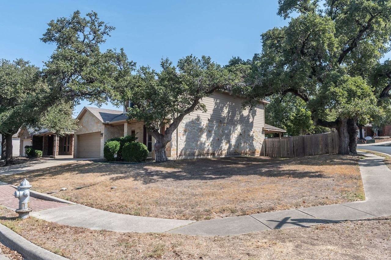 1612 Melissa Oaks Ln - Photo 3 of 30
