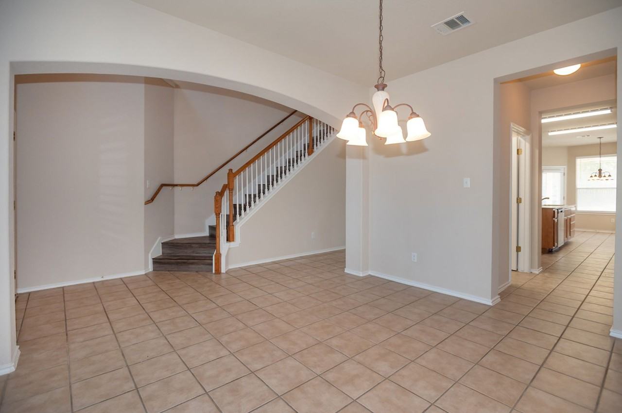 1612 Melissa Oaks Ln - Photo 6 of 30