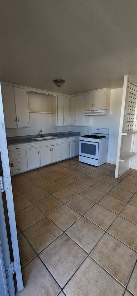 511-517 E. Fredricks - Photo 6 of 14