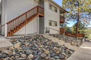 featured image of 707 South Montezuma Street