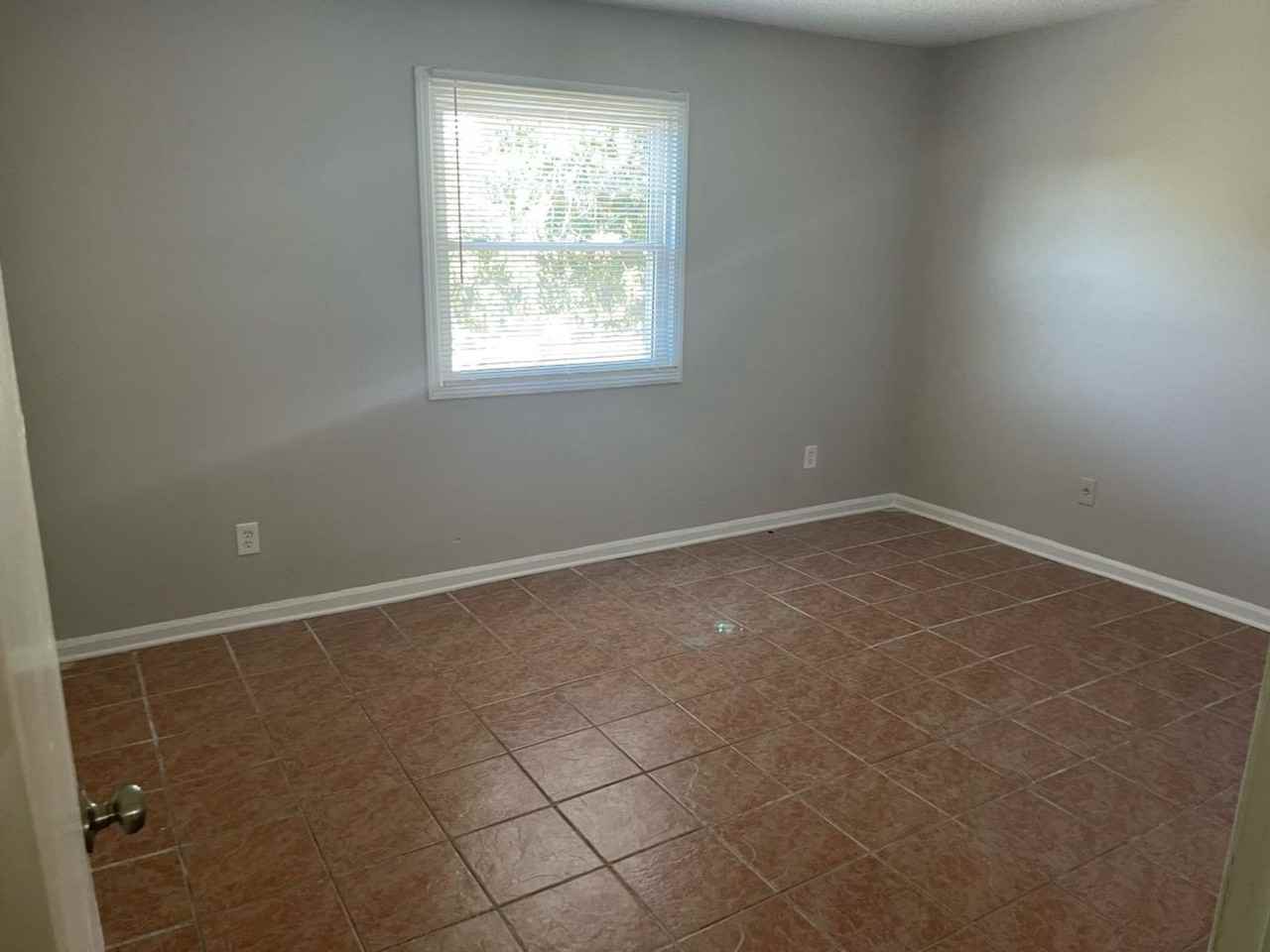 7989 Shady Oak Trl #107 - Photo 3 of 10