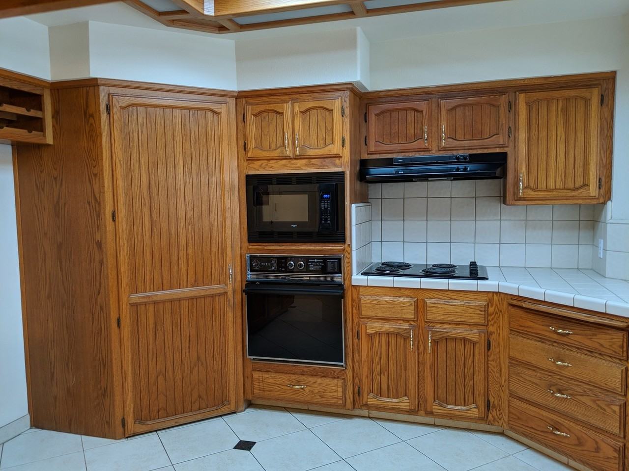 823 E Portland Ave - Photo 4 of 19