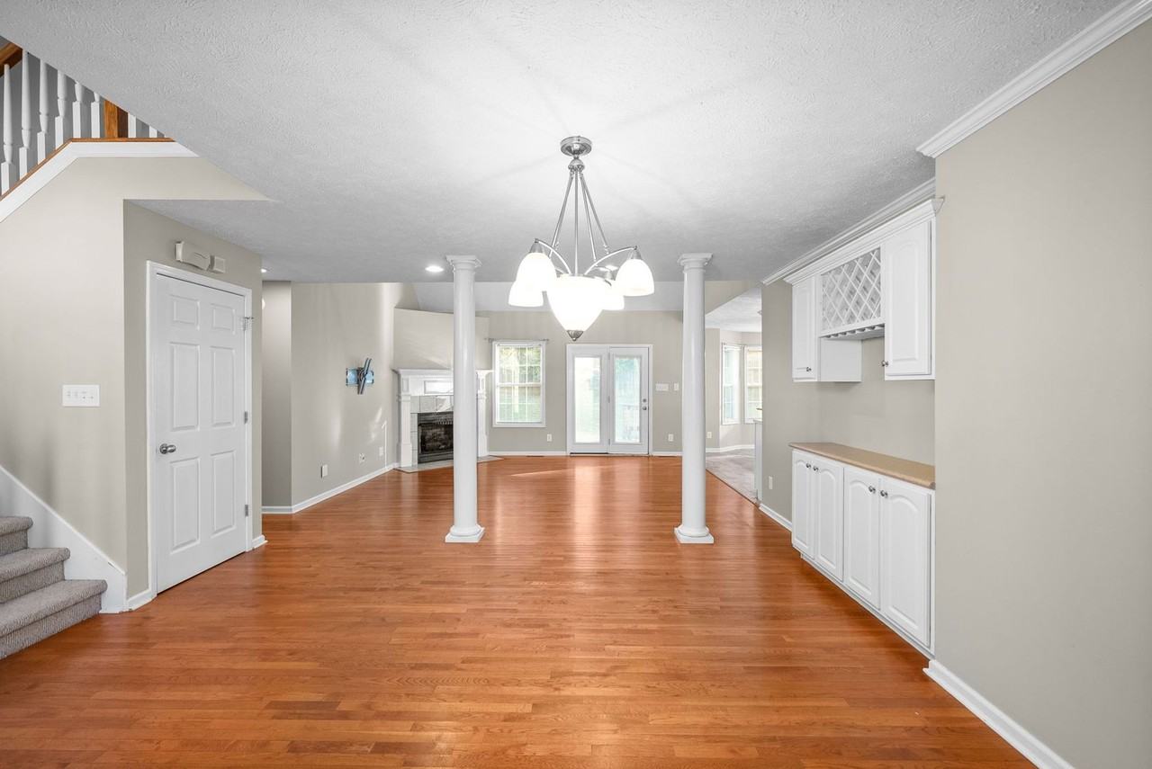 3487 Hickory Glen Dr - Photo 7 of 44