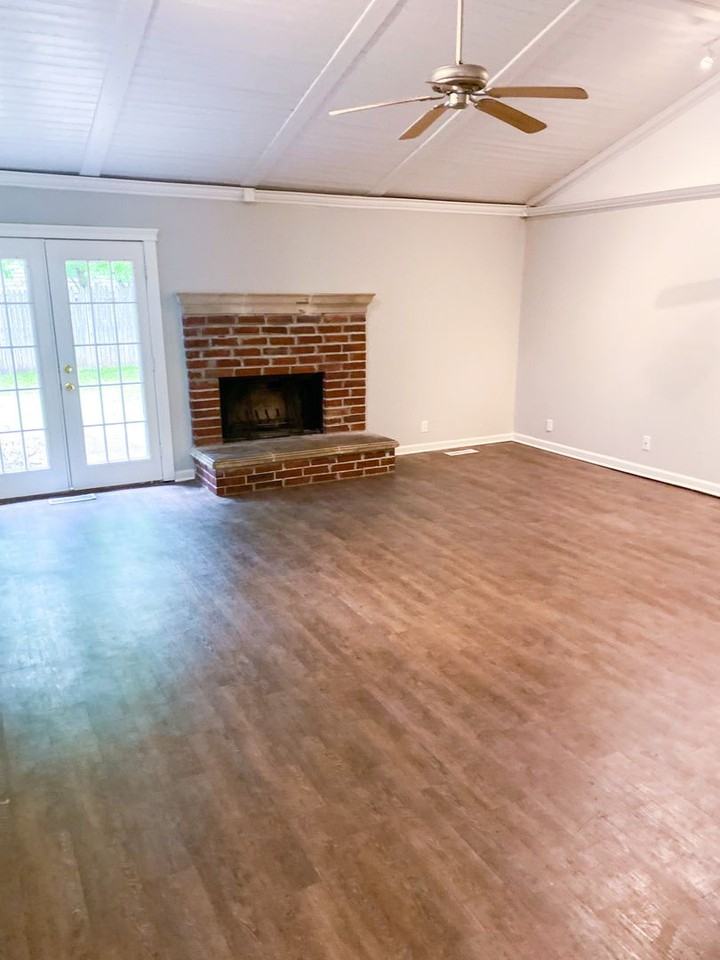 13809 E 27th Pl - Photo 2 of 14