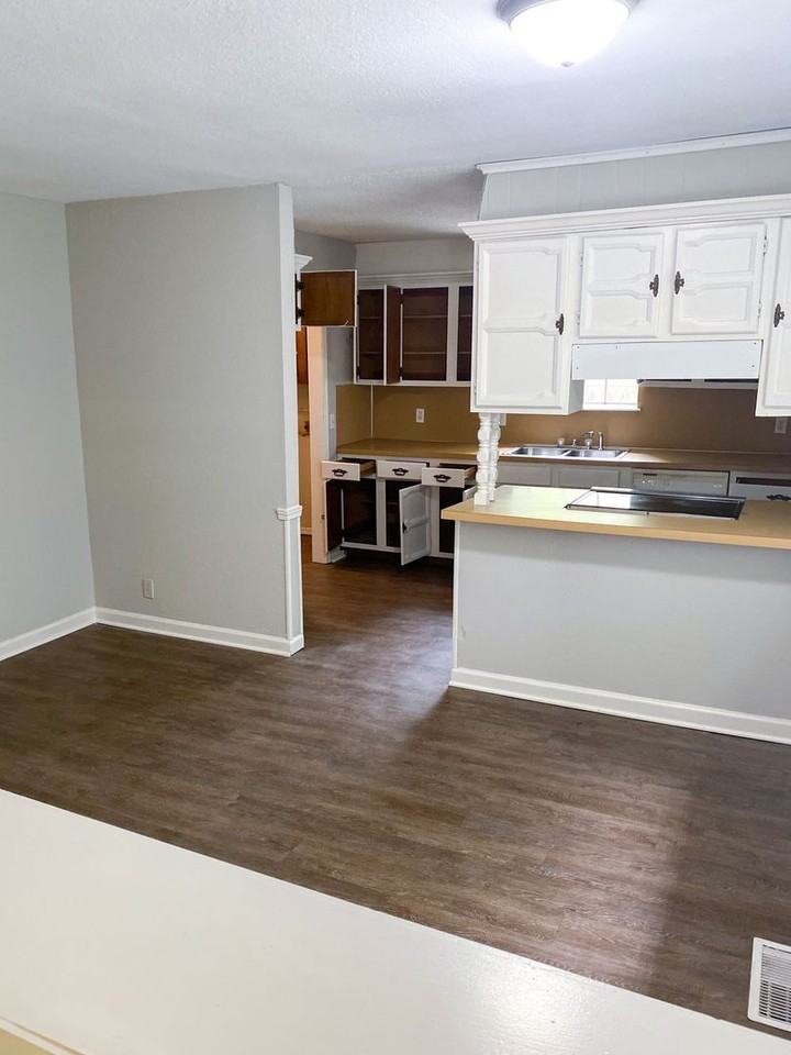 13809 E 27th Pl - Photo 5 of 14