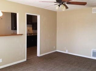 113 S Regal St - Photo 2 of 12