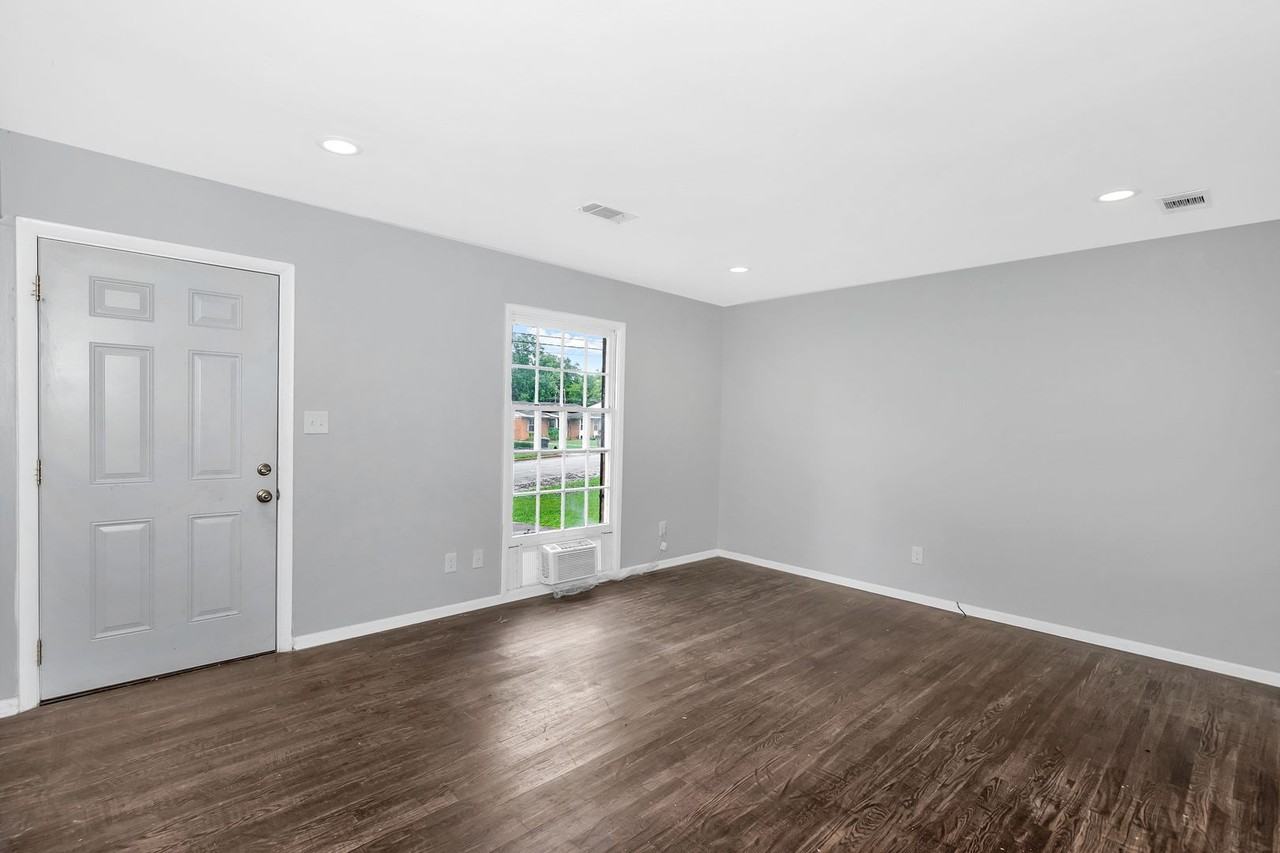 3011 Love Ave Nw - Photo 4 of 18