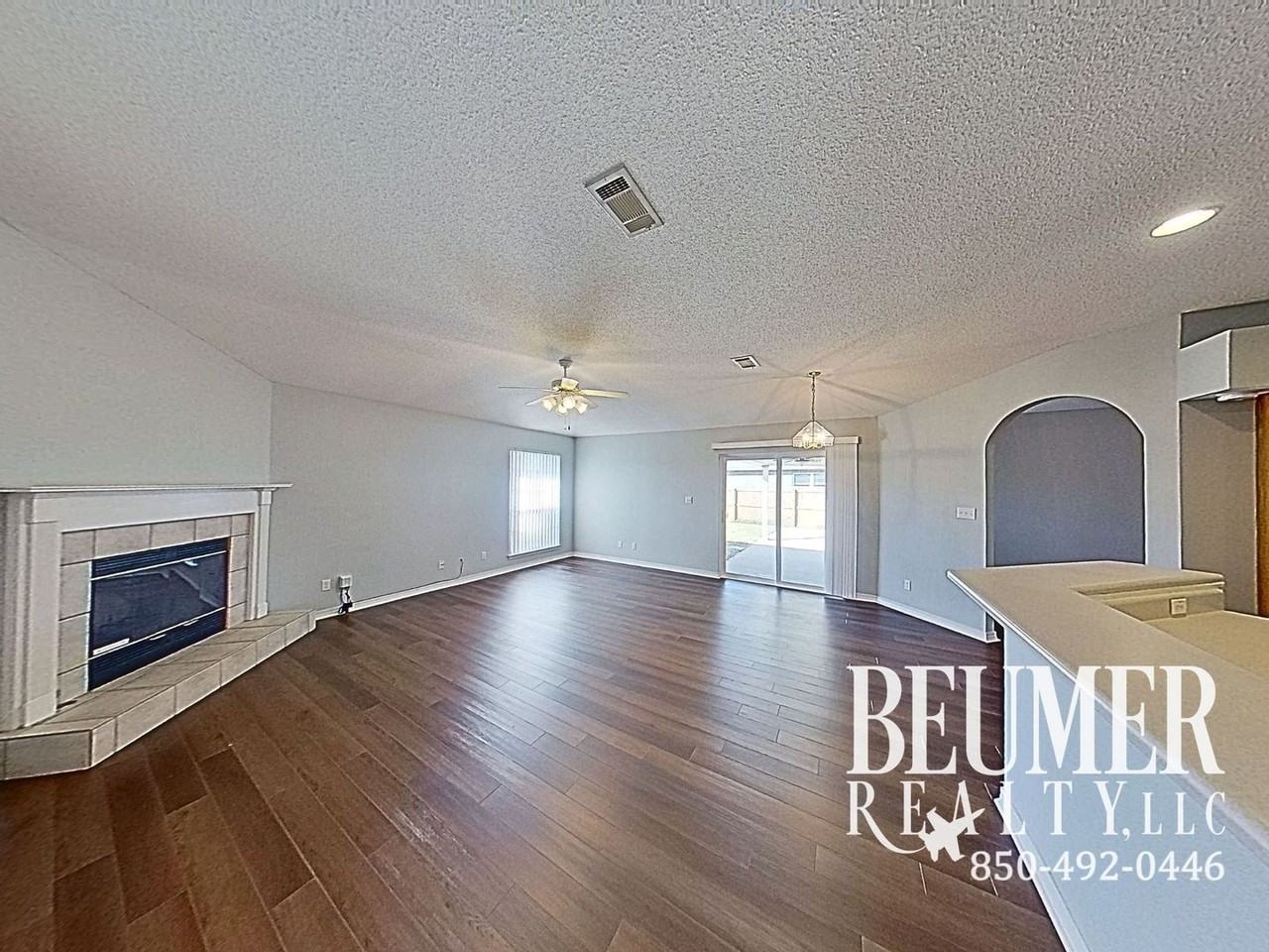 3009 Classic Dr - Photo 3 of 28