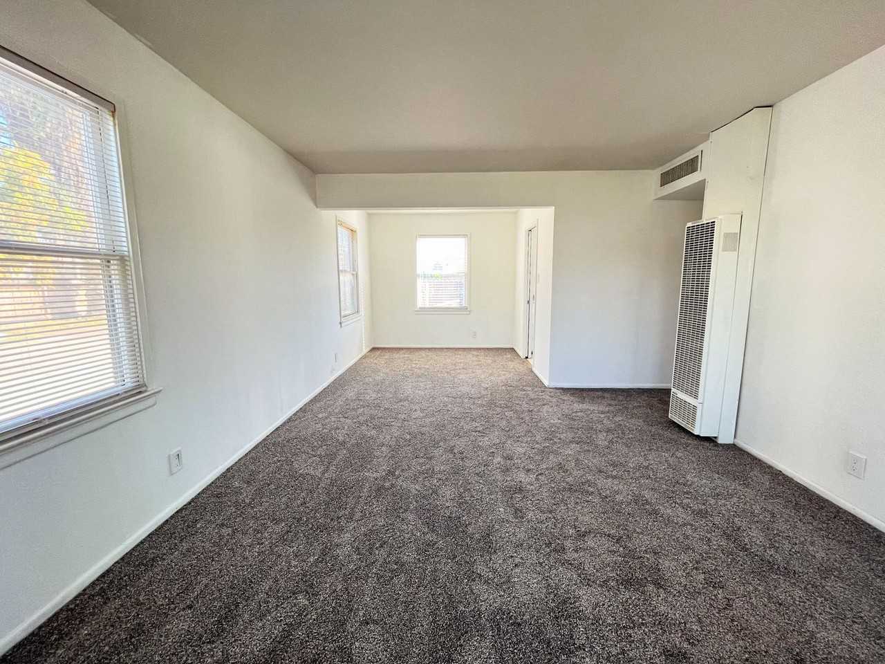 728-730 H St - Photo 3 of 13