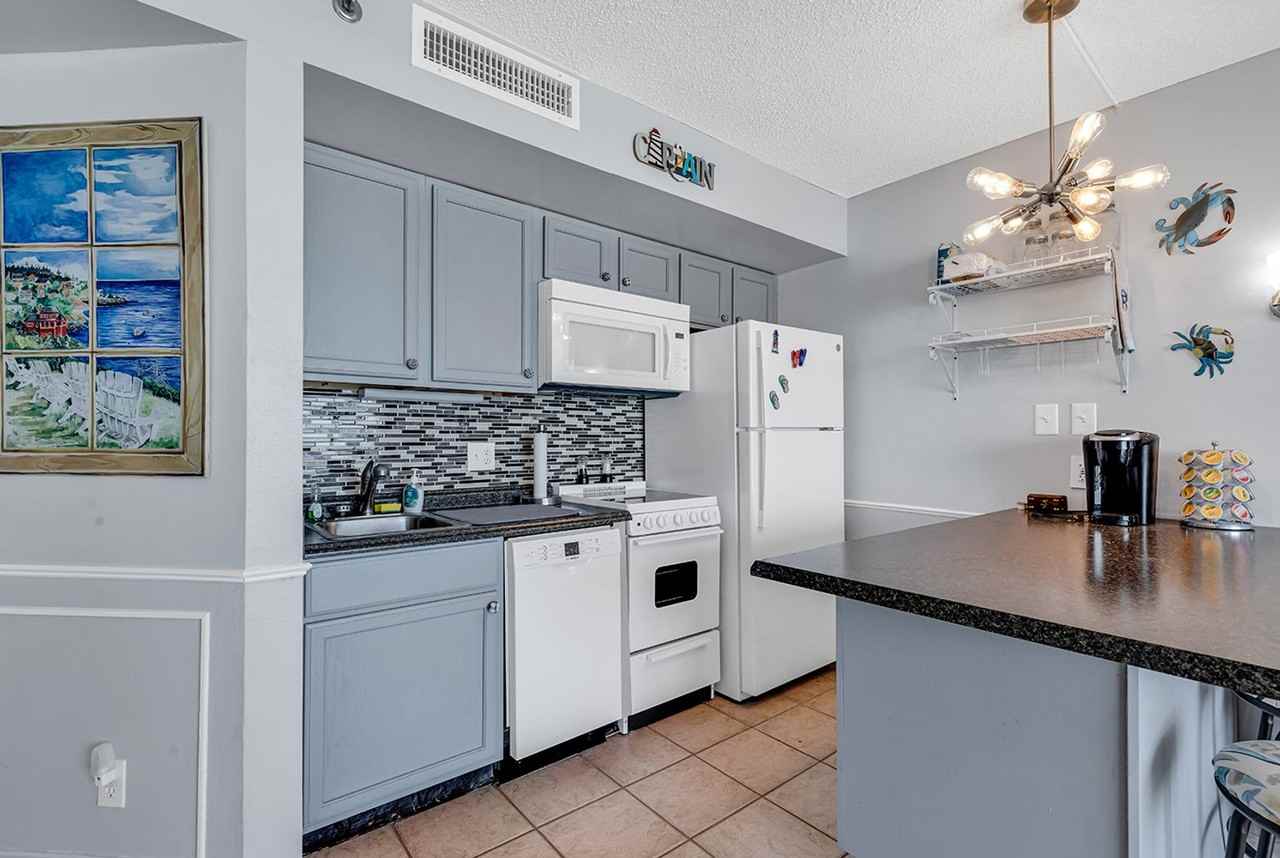 5523 N Ocean Blvd - Photo 6 of 19