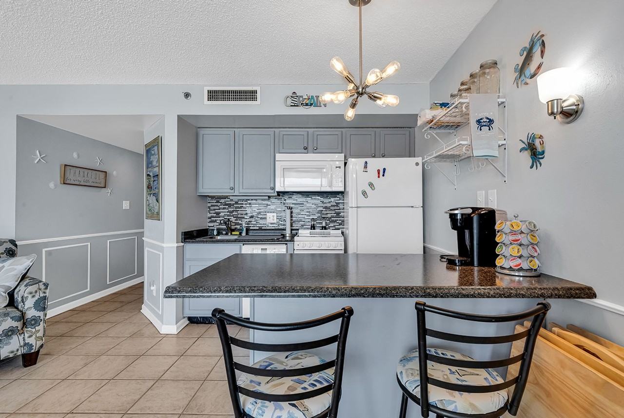 5523 N Ocean Blvd - Photo 7 of 19