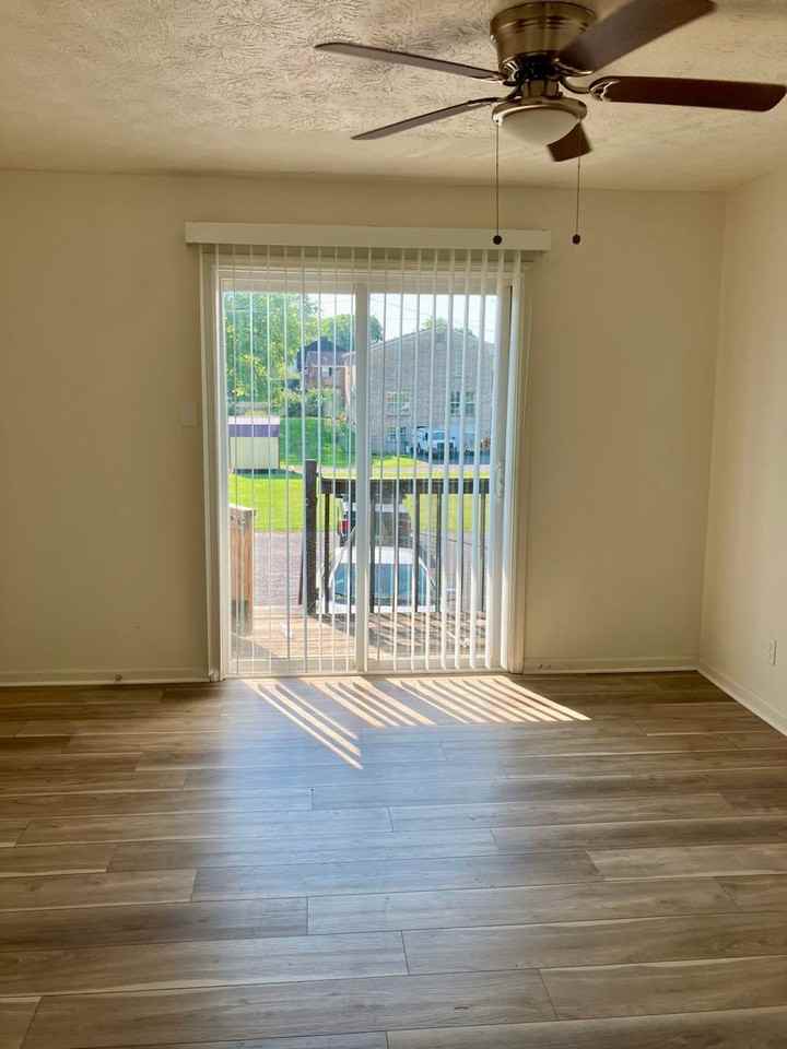 Meadow Pointe Apartments - Photo 4 of 13