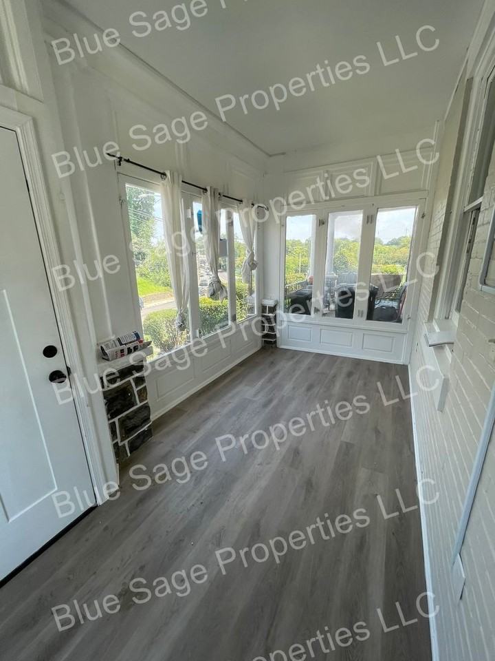 20 Main St - Photo 2 of 22