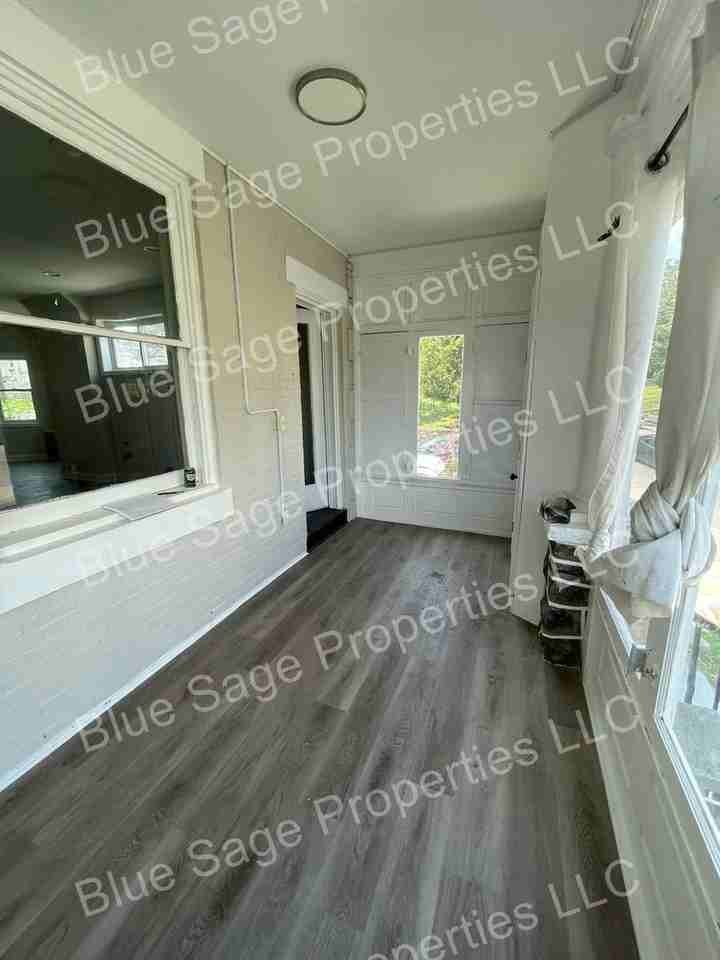 20 Main St - Photo 3 of 22