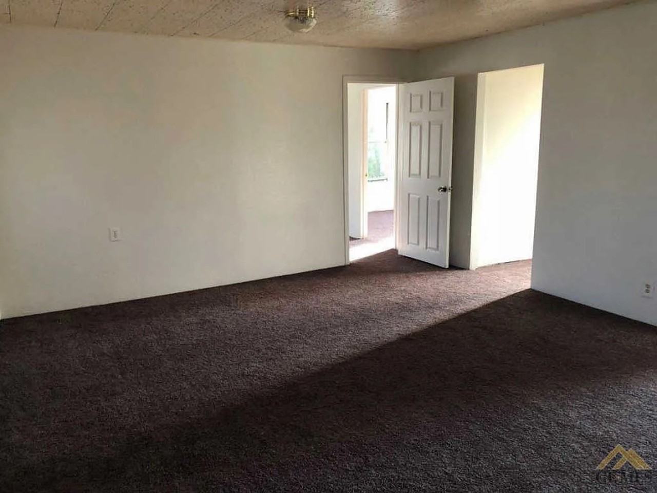 803 3rd St - Photo 3 of 9