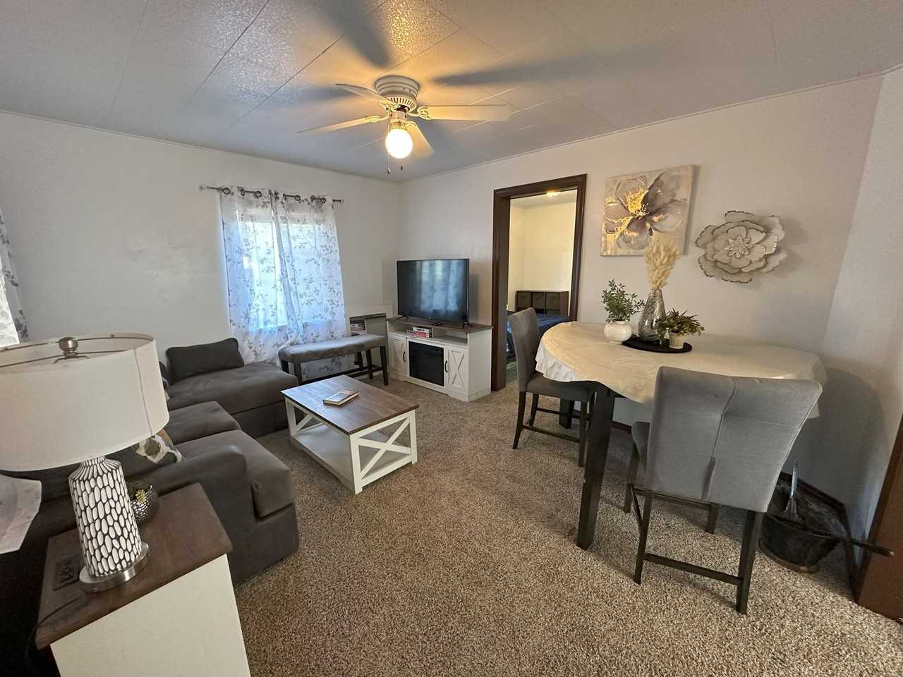 610 Cedar St - Photo 2 of 12