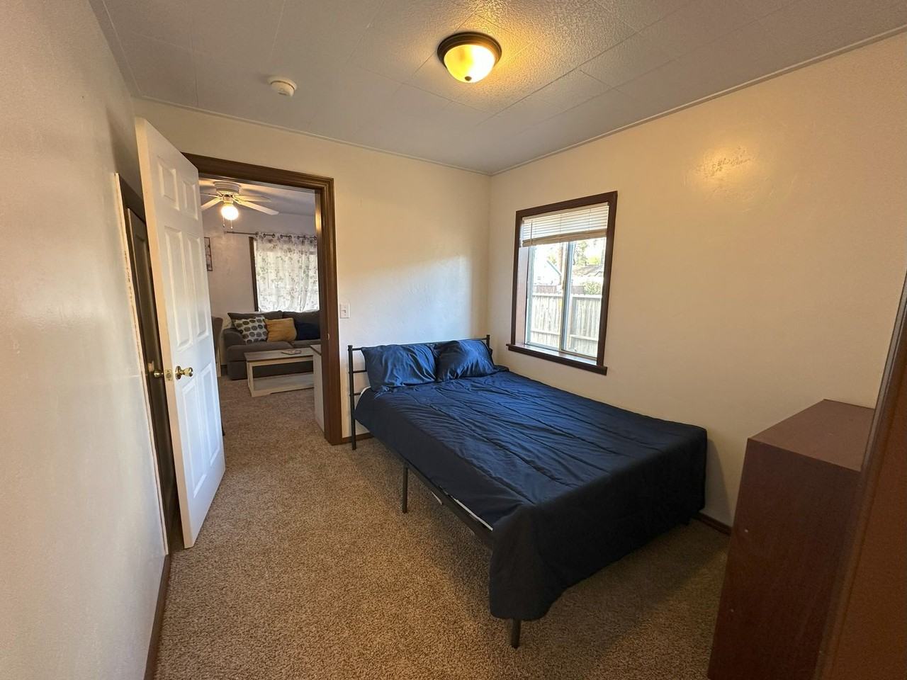 610 Cedar St - Photo 7 of 12