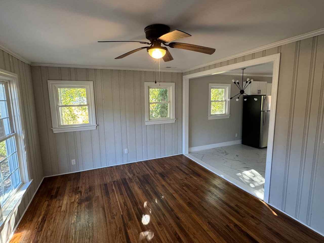 213 Fleming St - Photo 2 of 14