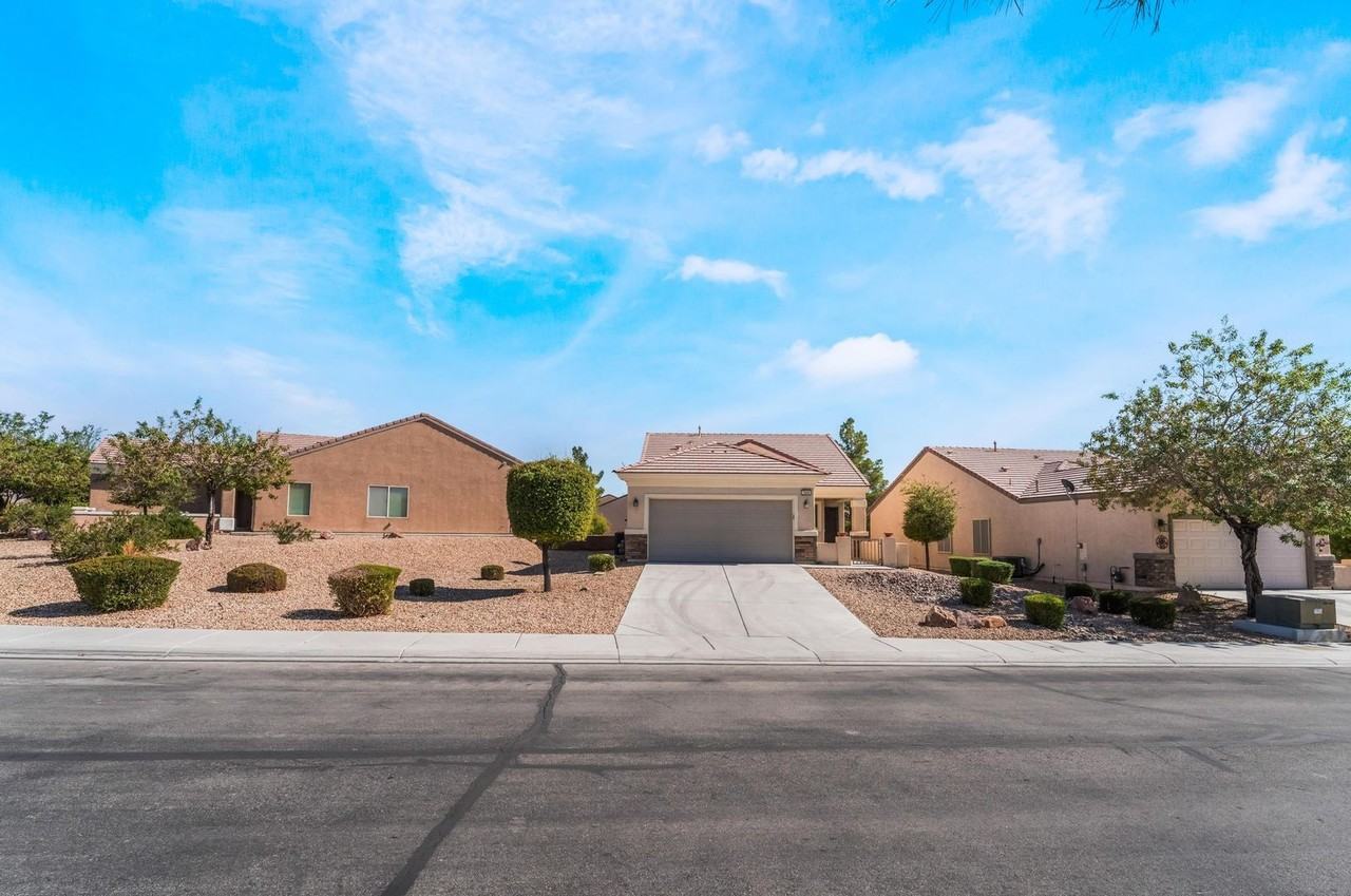 7644 Chaffinch St - Photo 3 of 33