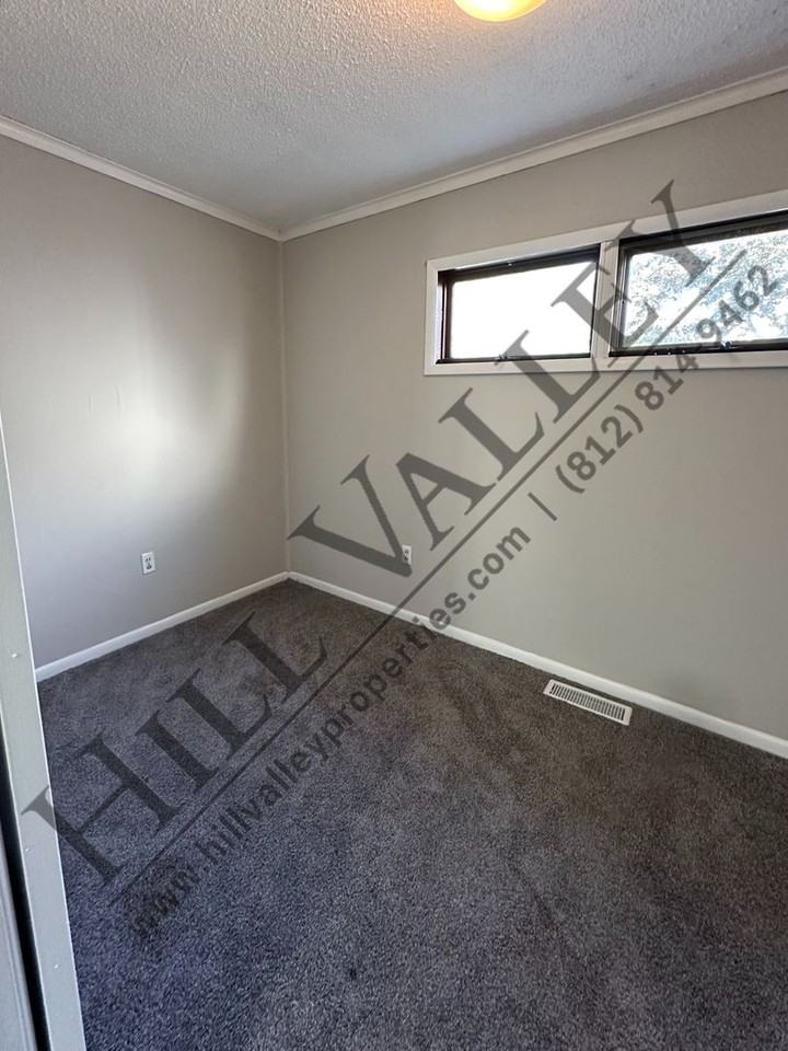 460 South 22nd Street - Photo 6 of 11