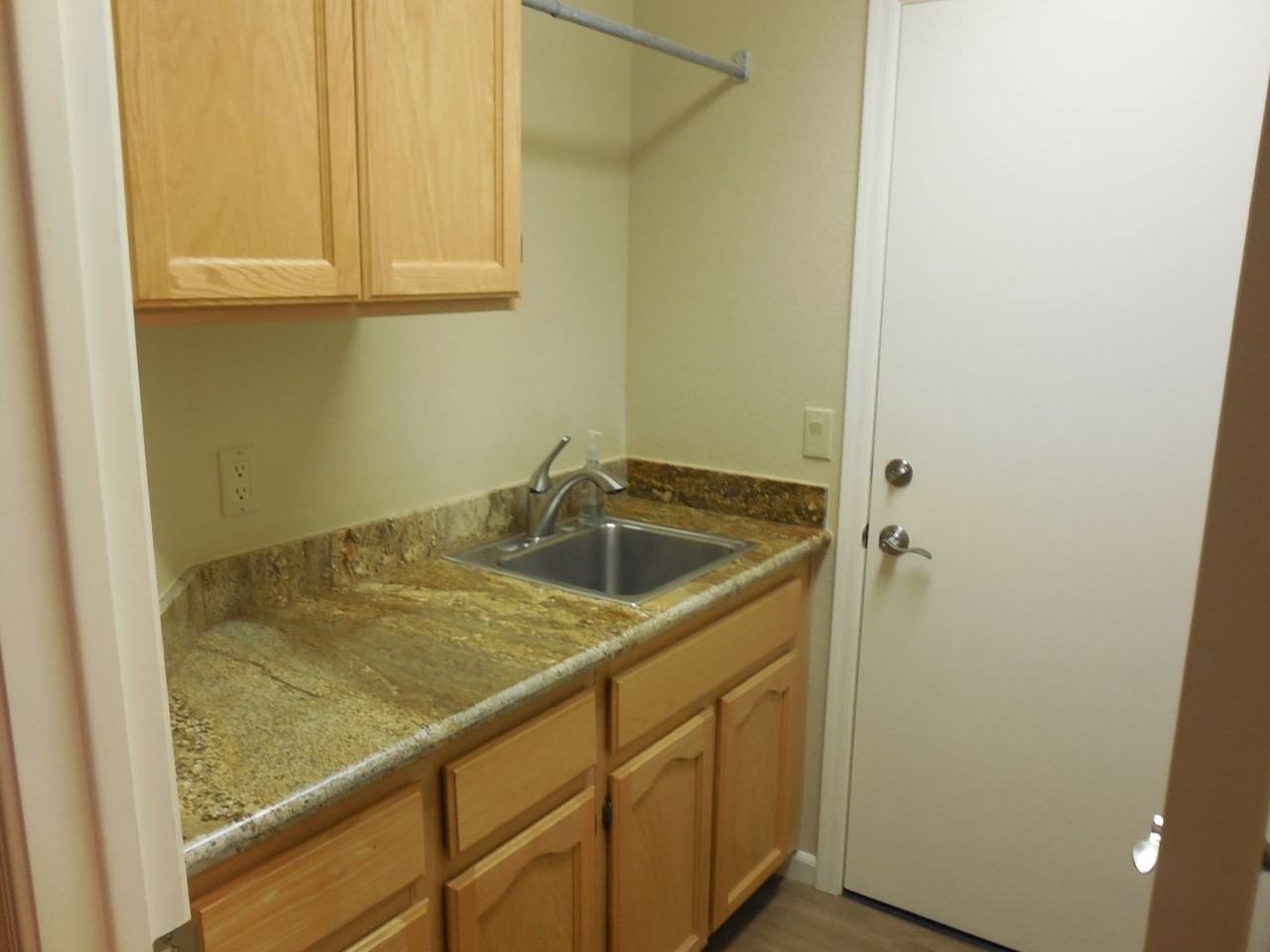 24615 S Drifter Dr - Photo 4 of 27