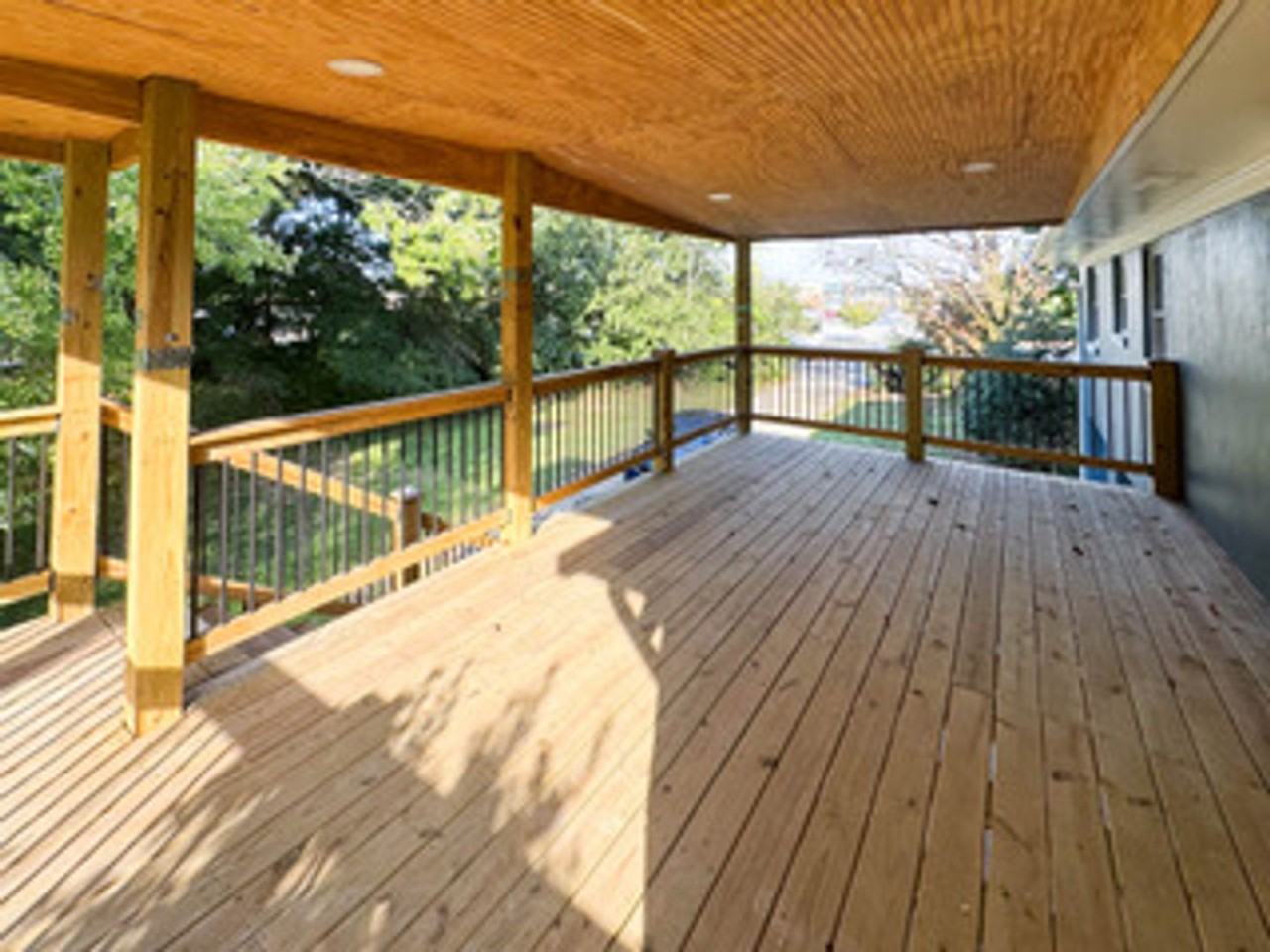 7901 Hayden Dr - Photo 5 of 17