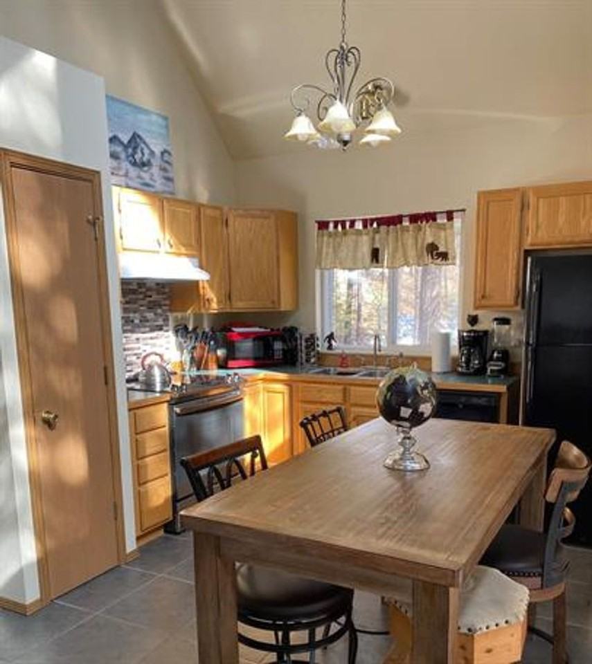 285 N Many Lakes Dr - Photo 2 of 9