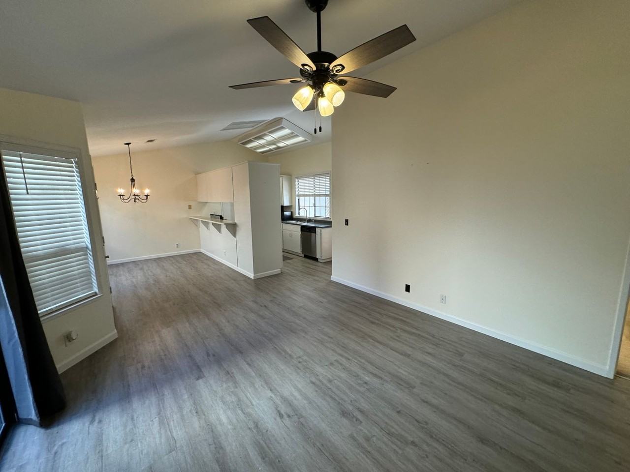 1310 Puebla Way - Photo 4 of 22
