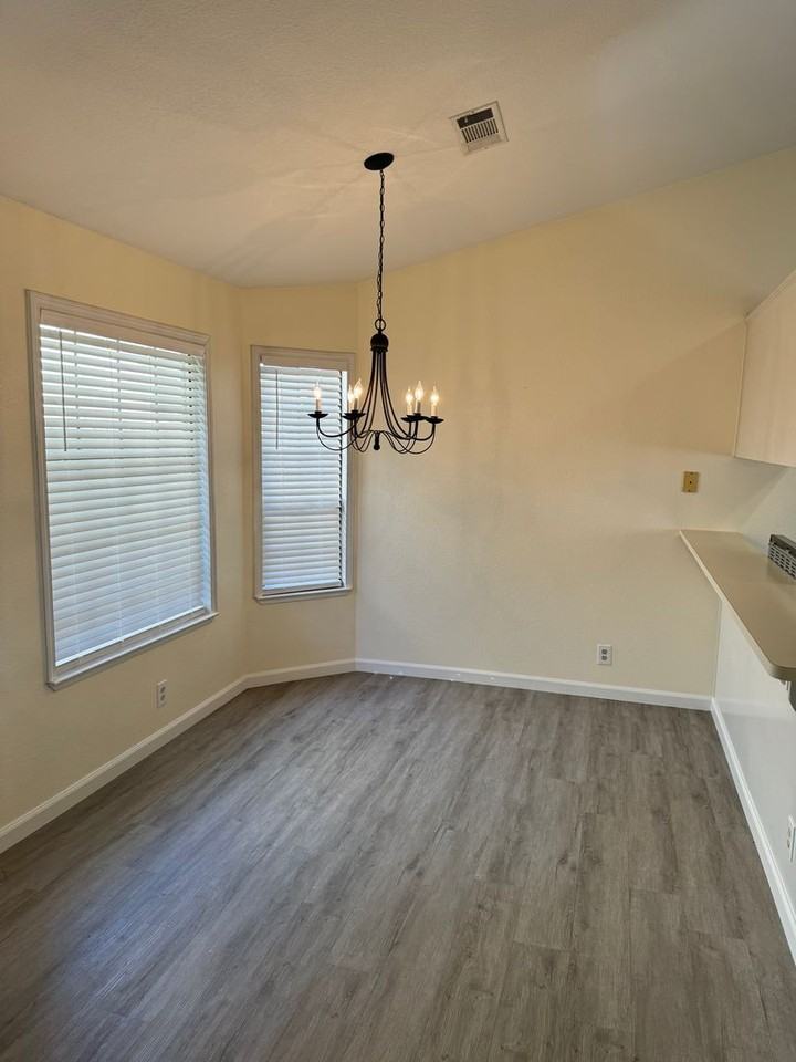 1310 Puebla Way - Photo 5 of 22
