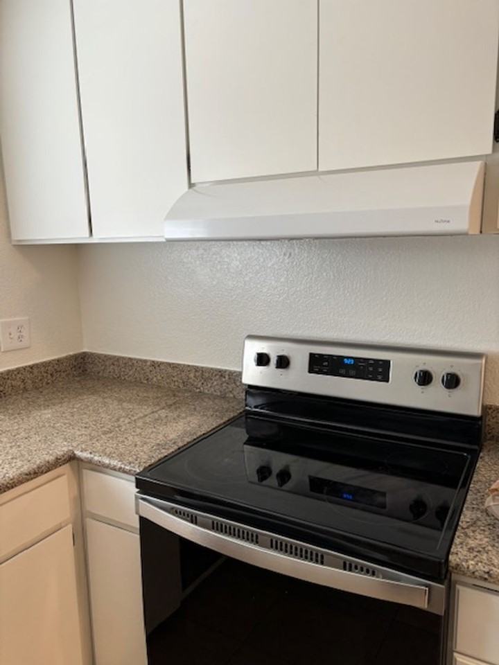 15 E Mount Diablo Ave - Photo 2 of 9