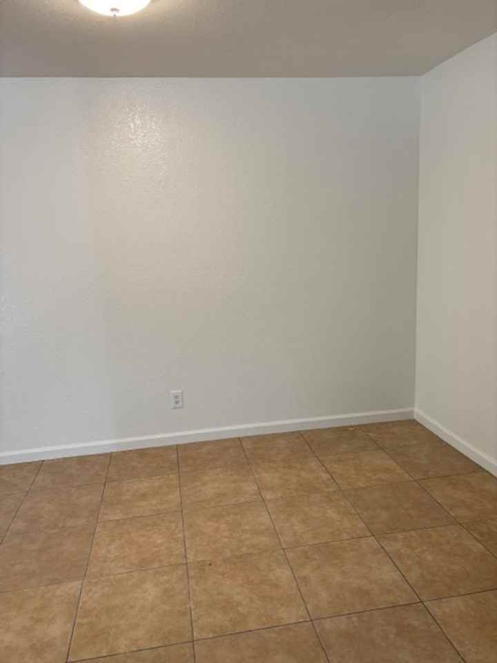 15 E Mount Diablo Ave - Photo 7 of 9