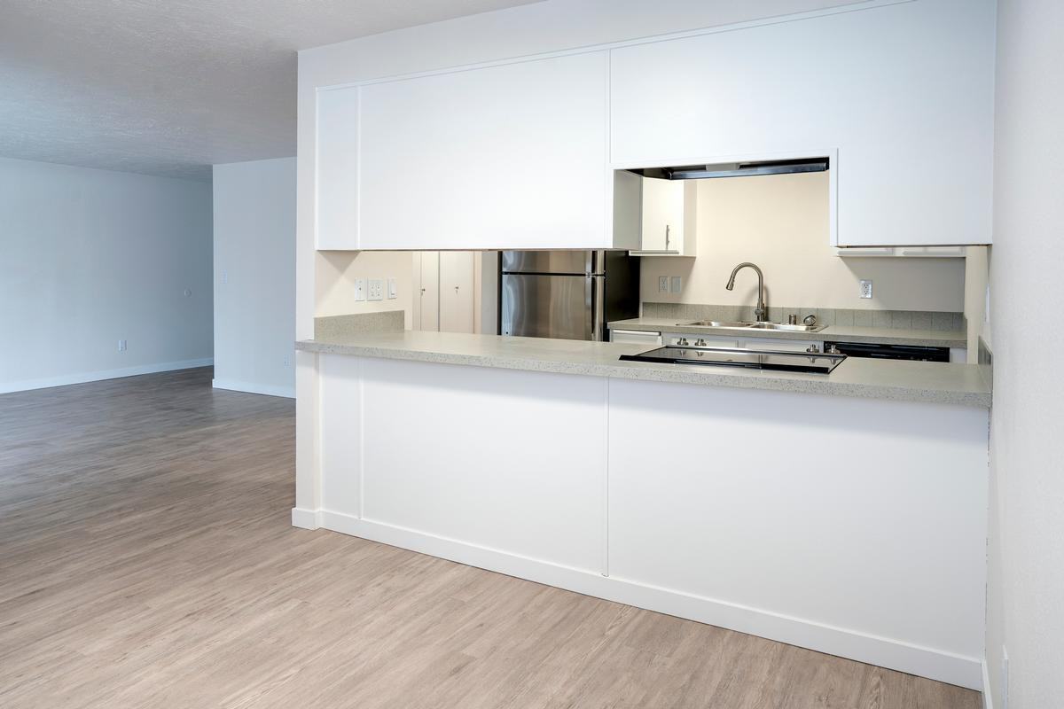 5111 S Regal St - Photo 2 of 24