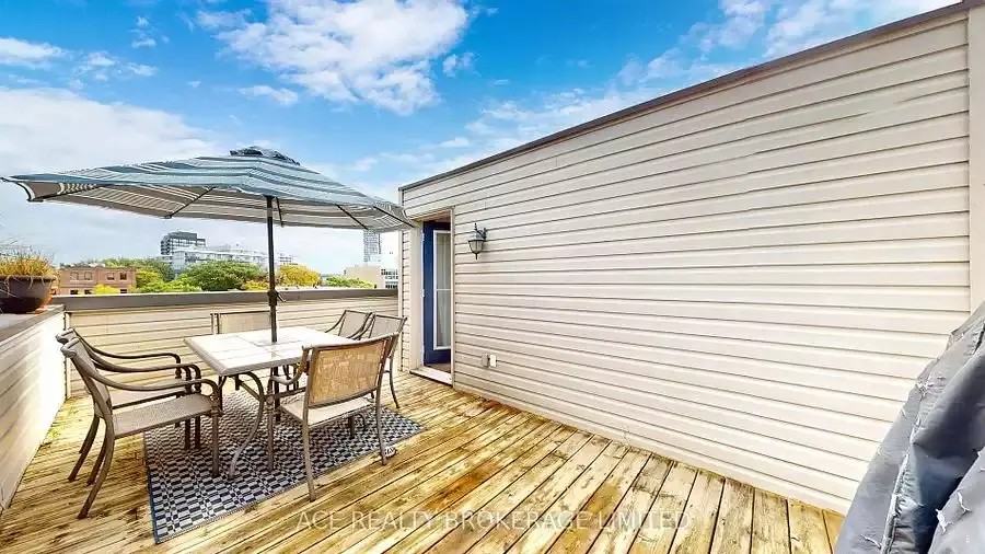 447 Queen St E - Photo 3 of 15